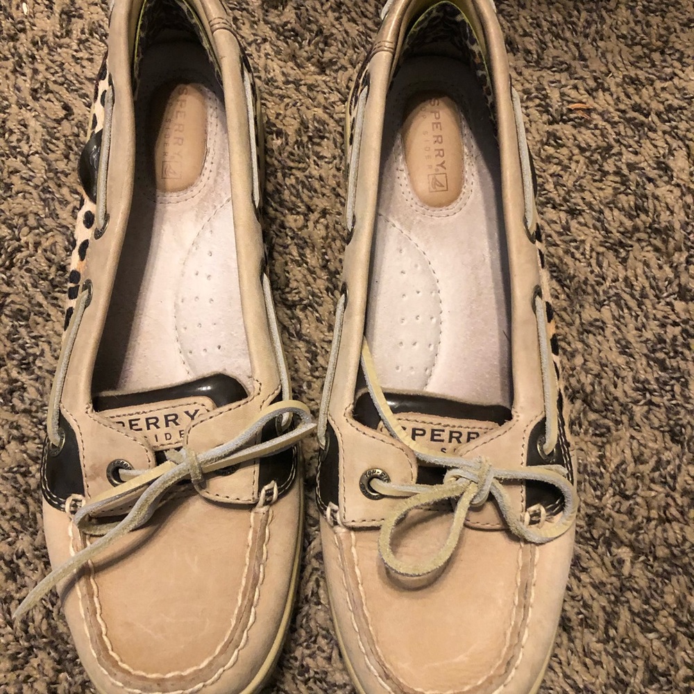 Leopard Sperrys